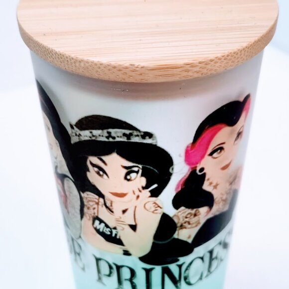 Custom Edgy Princess Glass with Enviro Friendly Bamboo Lid, 25oz Ombre blue - Picture 7 of 7